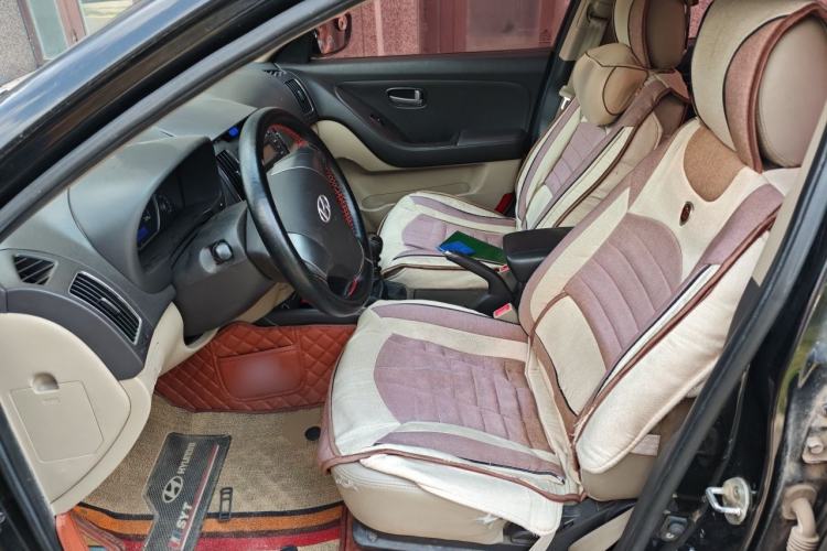 Used Hyundai Celesta 2011 1.6L Manual Comfort Edition Left Front Seat