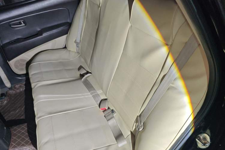 Used Hyundai Celesta 2011 1.6L Automatic Comfort Edition Left Rear Seat