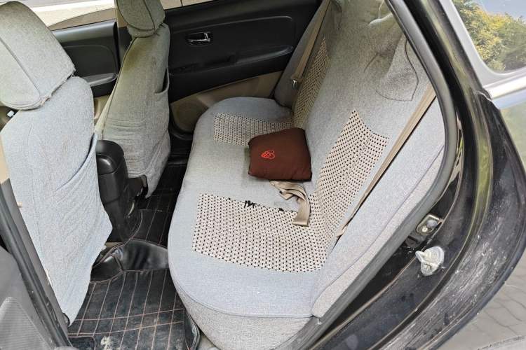 Used Hyundai Celesta 2011 1.6L Manual Luxury Model Left Rear Seat