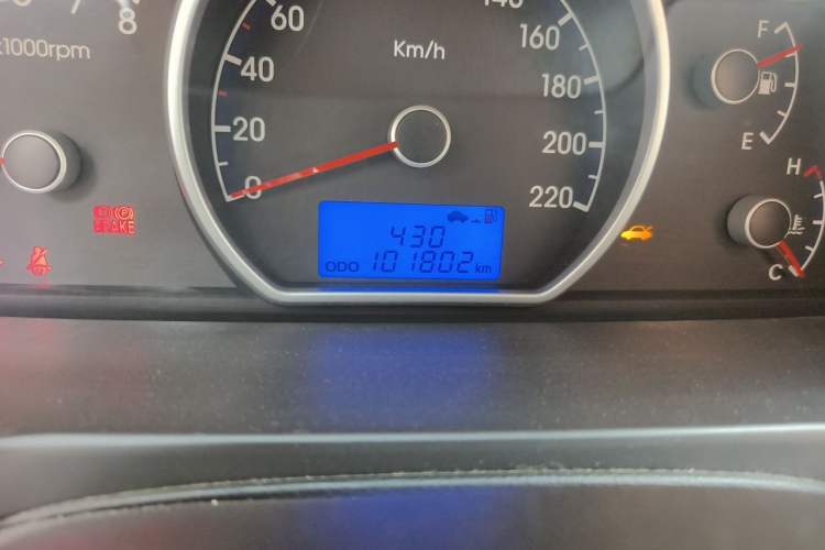 Used Hyundai Celesta 2011 1.6L Manual Luxury Model Odometer Close Up