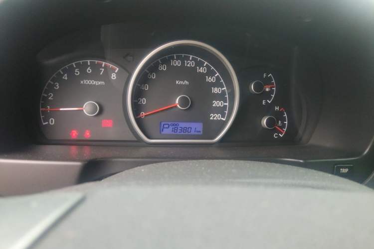 Used Hyundai Celesta 2011 1.6L Automatic Comfort Edition Odometer Close Up