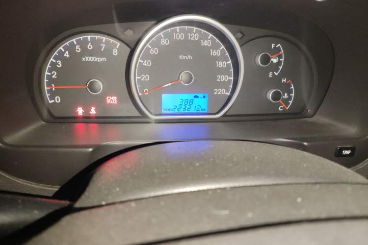 Used Hyundai Celesta 2011 1.6L Manual Luxury Model Odometer Close Up