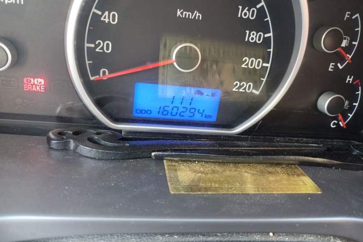 Used Hyundai Celesta 2011 1.6L Manual Luxury Model Odometer Close Up