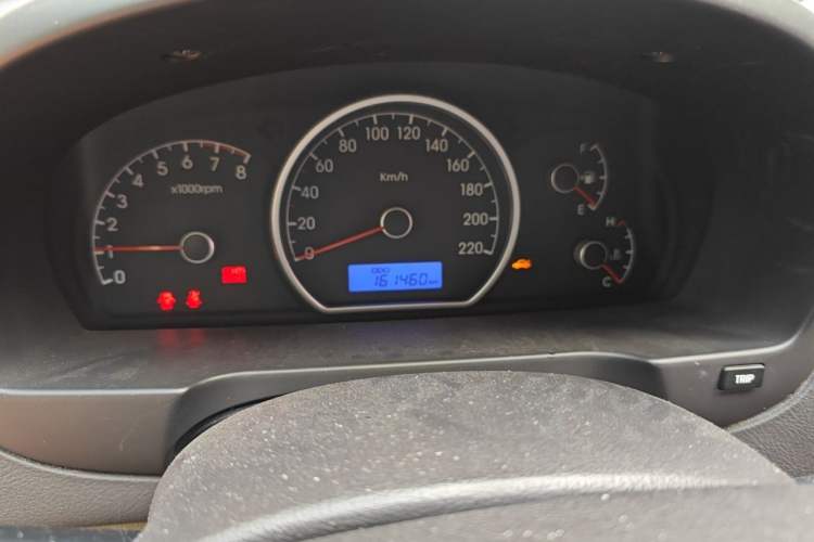 Used Hyundai Celesta 2011 1.6L Manual Comfort Edition Odometer Close Up