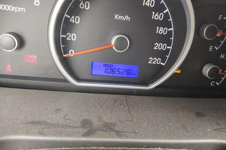 Used Hyundai Celesta 2011 1.6L Manual Comfort Edition Odometer Close Up