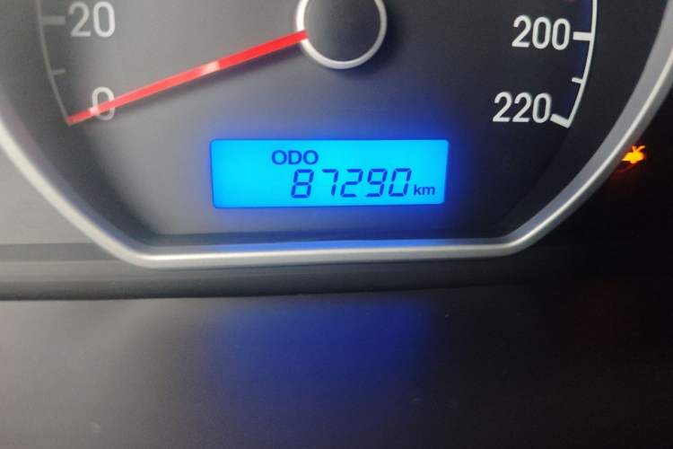 Used Hyundai Celesta 2011 1.6L Manual Comfort Edition Odometer Close Up