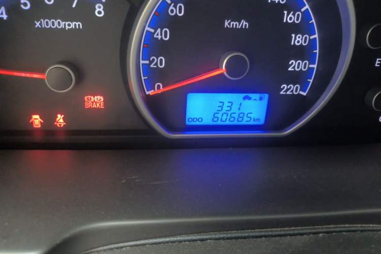 Used Hyundai Celesta 2011 1.6L Manual Luxury Model Odometer Close Up