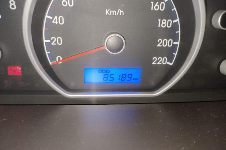 Used Hyundai Celesta 2011 1.6L Manual Comfort Edition Odometer Close Up