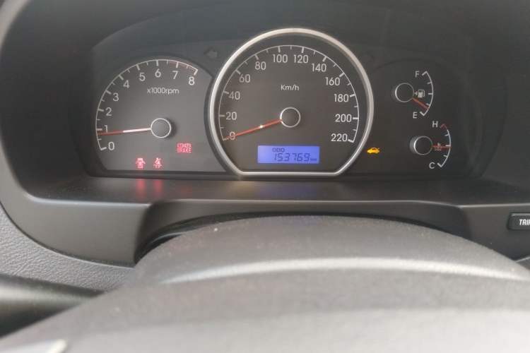 Used Hyundai Celesta 2011 1.6L Manual Comfort Edition Odometer Close Up