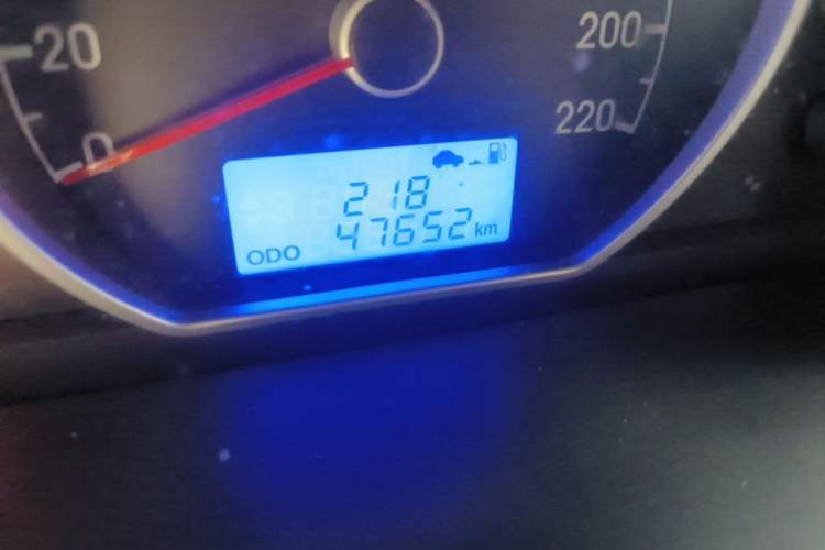 Used Hyundai Celesta 2011 1.6L Manual Top Trim Odometer Close Up