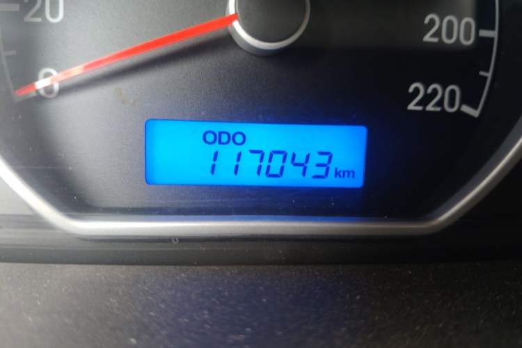 Used Hyundai Celesta 2011 1.6L Manual Comfort Edition Odometer Close Up