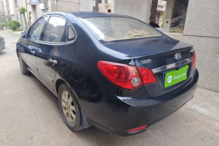 Used Hyundai Celesta 2011 1.6L Manual Luxury Model Rear Left 45 Deg