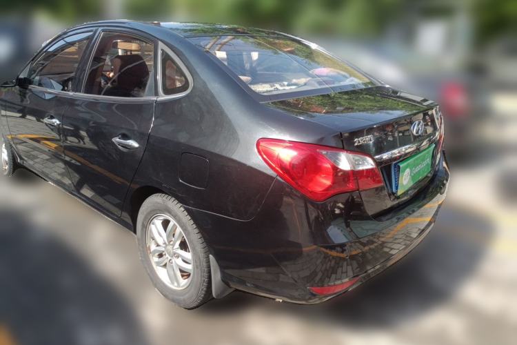 Used Hyundai Celesta 2011 1.6L Manual Luxury Model Rear Left 45 Deg