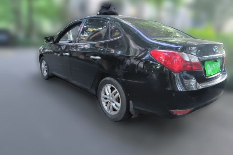 Used Hyundai Celesta 2011 1.6L Manual Luxury Model Rear Left 45 Deg