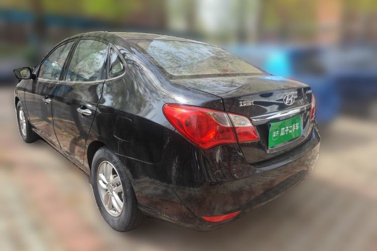 Used Hyundai Celesta 2011 1.6L Manual Luxury Model Rear Left 45 Deg