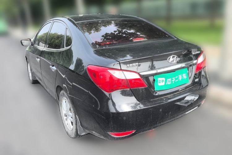 Used Hyundai Celesta 2011 1.6L Manual Luxury Model Rear Left 45 Deg