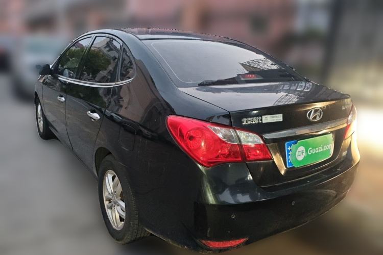 Used Hyundai Celesta 2011 1.6L Manual Luxury Model Rear Left 45 Deg
