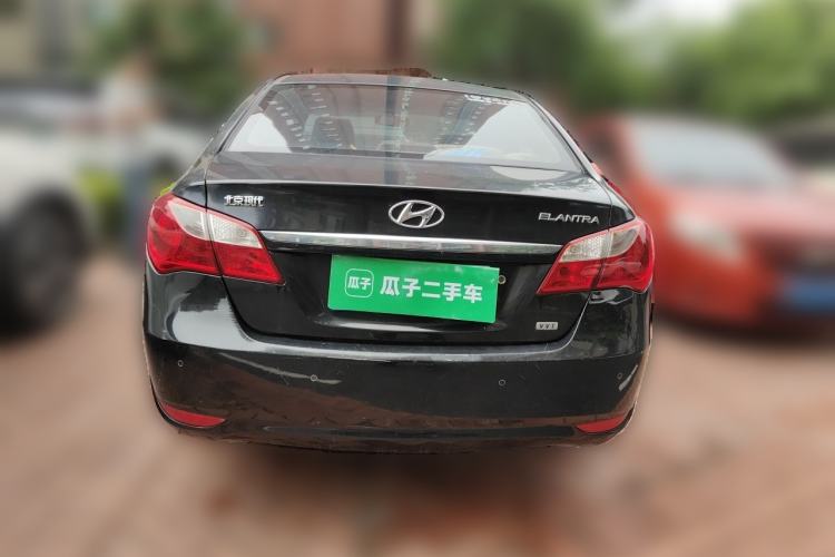 Used Hyundai Celesta 2011 1.6L Manual Luxury Model Rear