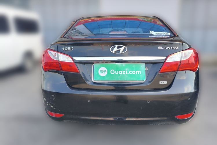 Used Hyundai Celesta 2011 1.6L Manual Luxury Model Rear