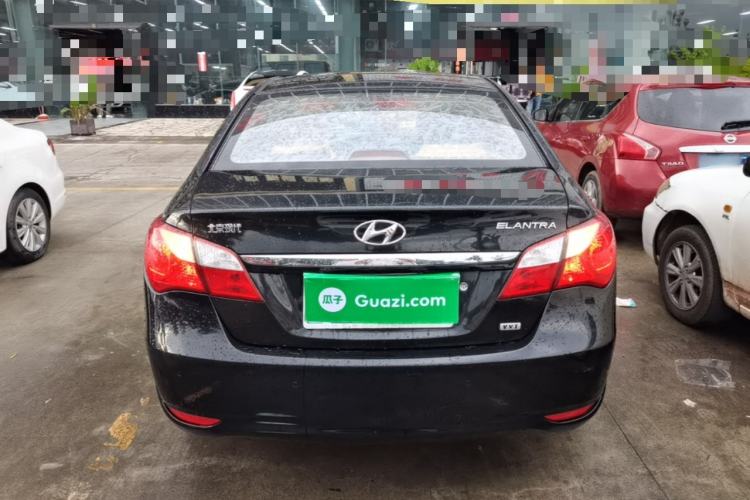 Used Hyundai Celesta 2011 1.6L Manual Luxury Model Rear