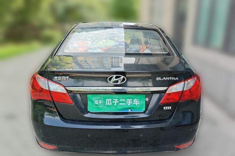 Used Hyundai Celesta 2011 1.6L Manual Luxury Model Rear