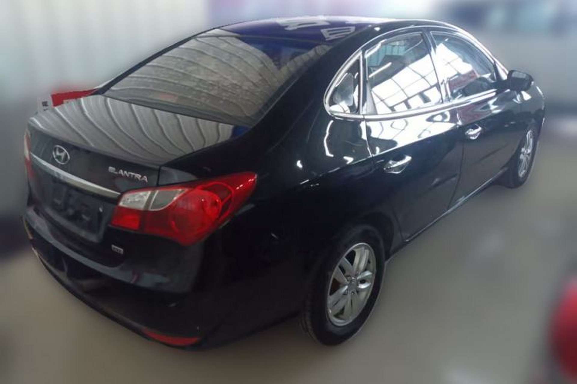 Used Hyundai Celesta 2011 1.6L Manual Luxury Model Rear Right 45 Deg