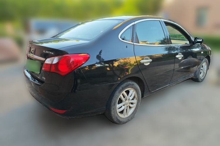 Used Hyundai Celesta 2011 1.6L Manual Comfort Edition Rear Right 45 Deg