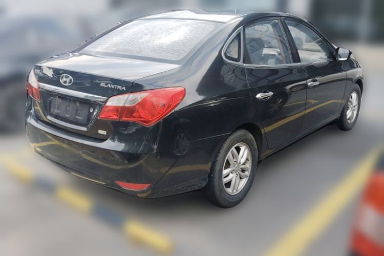 Used Hyundai Celesta 2011 1.6L Manual Luxury Model Rear Right 45 Deg