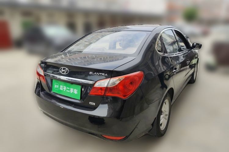 Used Hyundai Celesta 2011 1.6L Manual Comfort Edition Rear Right 45 Deg