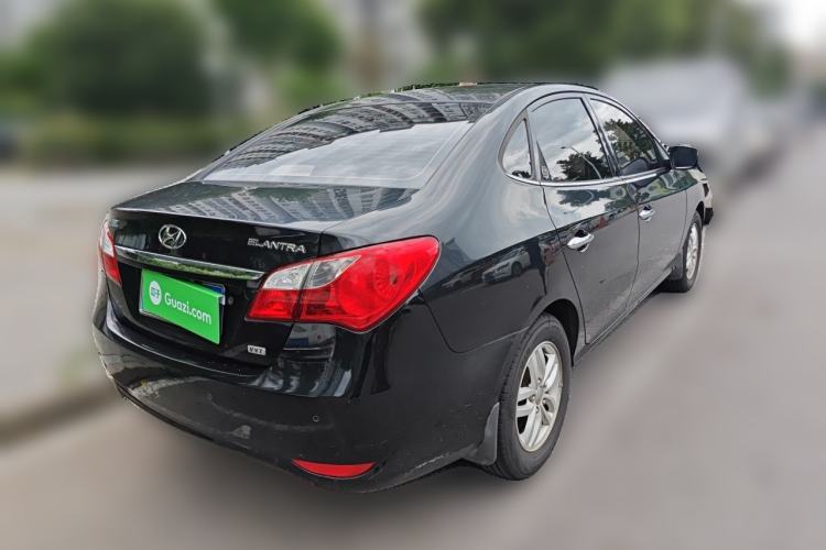 Used Hyundai Celesta 2011 1.6L Manual Luxury Model Rear Right 45 Deg