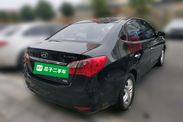 Used Hyundai Celesta 2011 1.6L Manual Luxury Model Rear Right 45 Deg