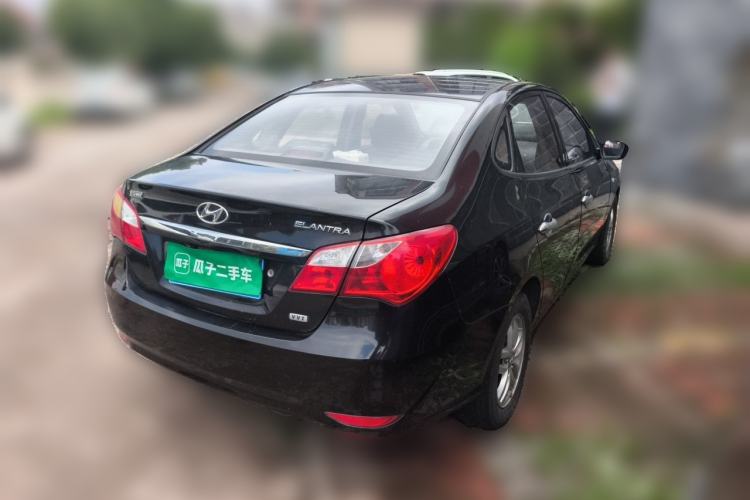 Used Hyundai Celesta 2011 1.6L Manual Comfort Edition Rear Right 45 Deg