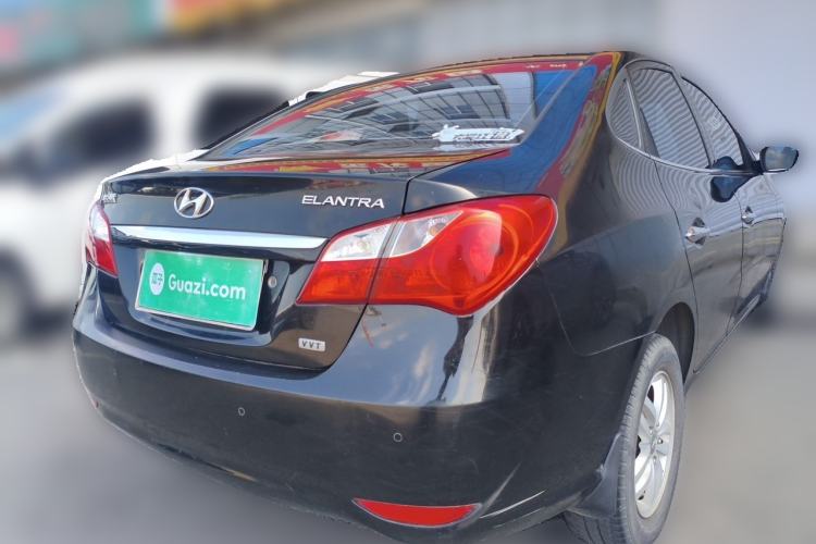 Used Hyundai Celesta 2011 1.6L Manual Luxury Model Rear Right 45 Deg