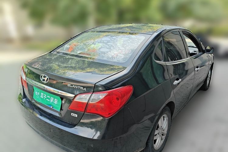 Used Hyundai Celesta 2011 1.6L Manual Luxury Model Rear Right 45 Deg