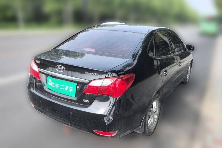 Used Hyundai Celesta 2011 1.6L Manual Luxury Model Rear Right 45 Deg