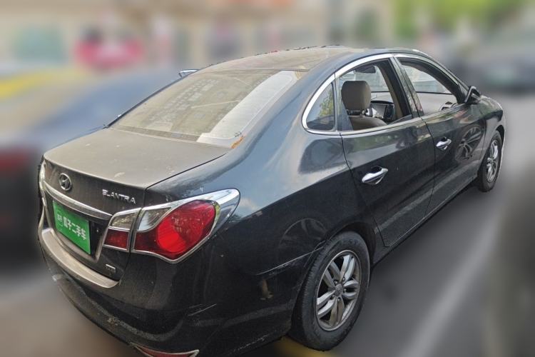Used Hyundai Celesta 2011 1.6L Automatic Top-Tier Version Rear Right 45 Deg