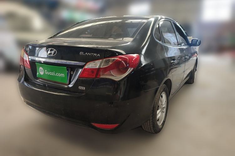 Used Hyundai Celesta 2011 1.6L Manual Comfort Edition Rear Right 45 Deg
