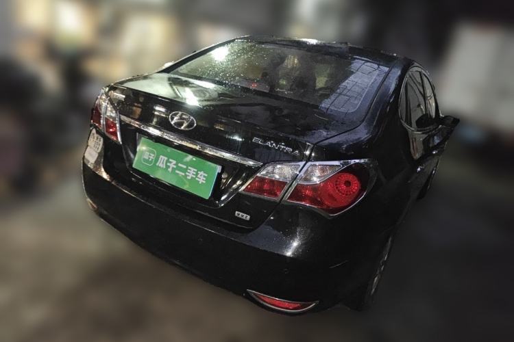 Used Hyundai Celesta 2011 1.6L Automatic Top-Tier Version Rear Right 45 Deg