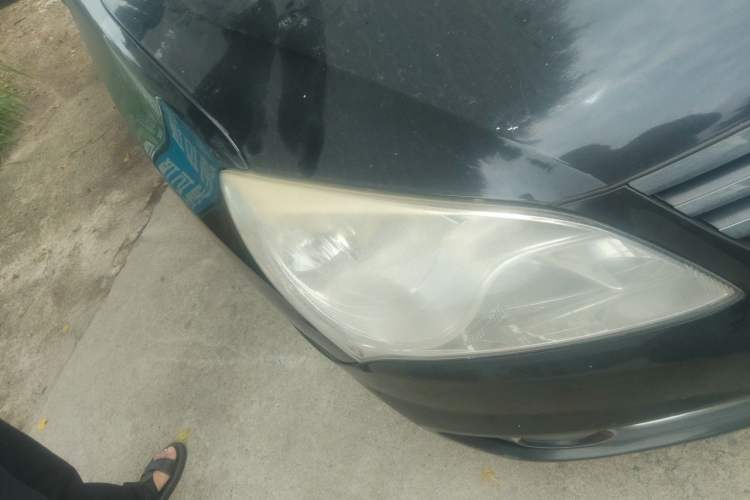 Used Hyundai Celesta 2011 1.6L Automatic Comfort Edition Right Front Headlight