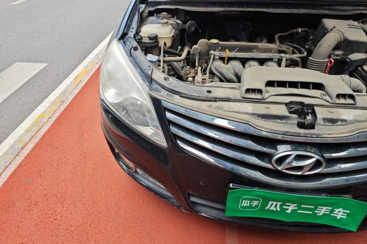 Used Hyundai Celesta 2011 1.6L Automatic Luxury Version Right Front Headlight