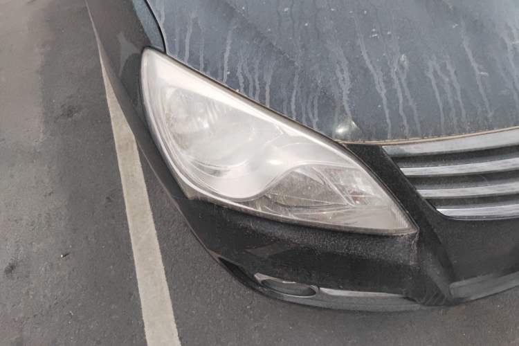 Used Hyundai Celesta 2011 1.6L Manual Comfort Edition Right Front Headlight