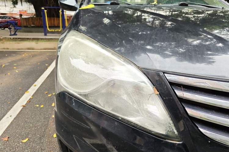 Used Hyundai Celesta 2011 1.6L Automatic Comfort Edition Right Front Headlight