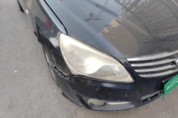 Used Hyundai Celesta 2011 1.6L Manual Comfort Edition Right Front Headlight