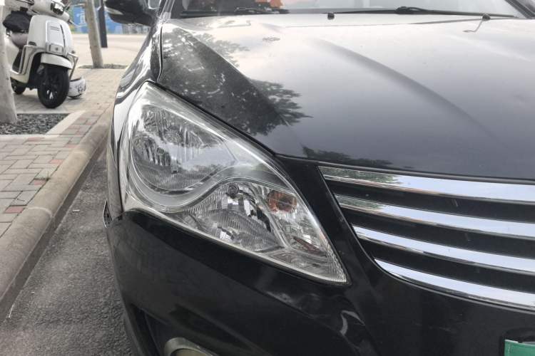 Used Hyundai Celesta 2011 1.6L Manual Luxury Model Right Front Headlight