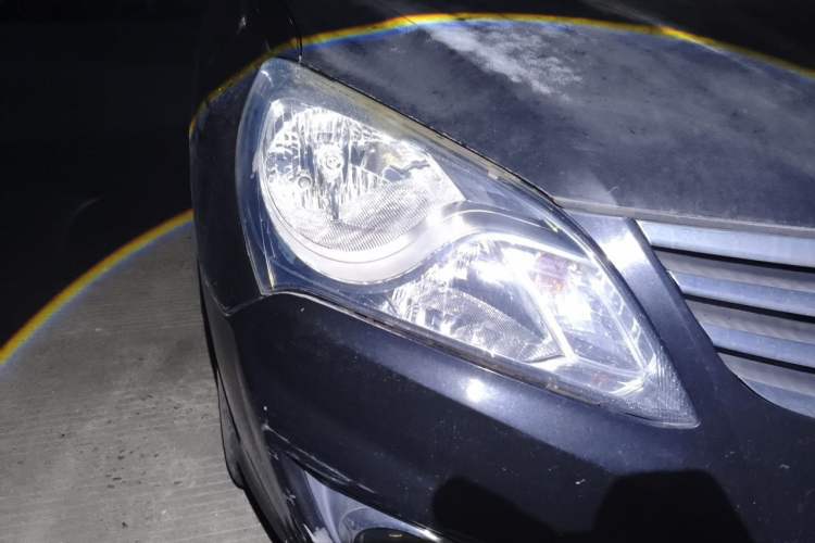 Used Hyundai Celesta 2011 1.6L Manual Comfort Edition Right Front Headlight