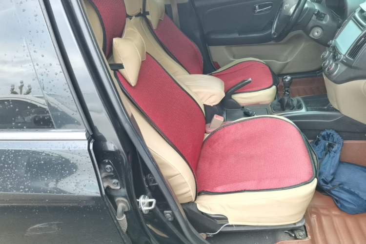 Used Hyundai Celesta 2011 1.6L Manual Luxury Model Right Front Seat