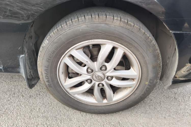 Used Hyundai Celesta 2011 1.6L Manual Comfort Edition Right Front Wheel Hub