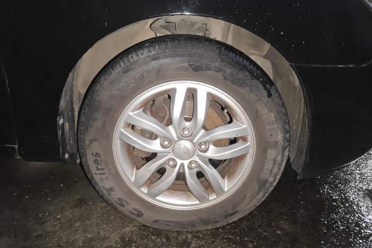 Used Hyundai Celesta 2011 1.6L Automatic Top-Tier Version Right Front Wheel Hub