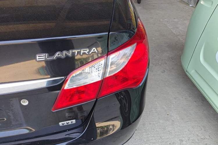 Used Hyundai Celesta 2011 1.6L Manual Luxury Model Right Rear Taillight
