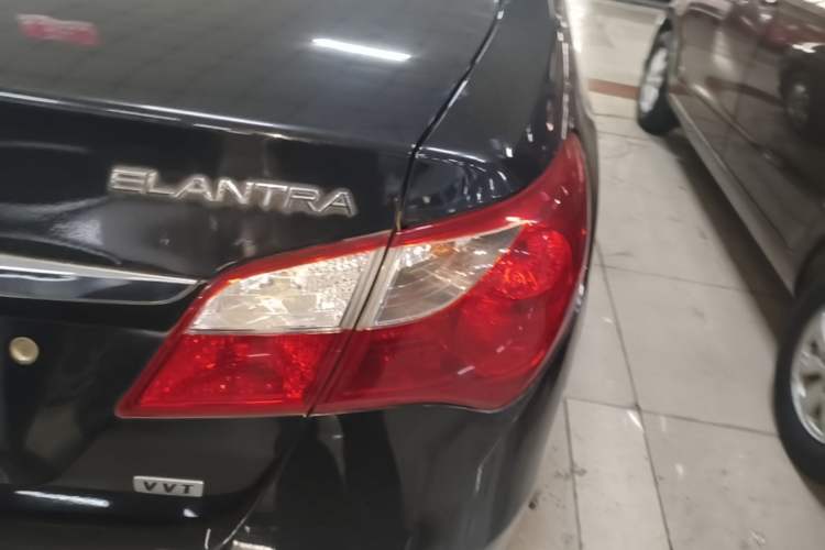 Used Hyundai Celesta 2011 1.6L Manual Comfort Edition Right Rear Taillight